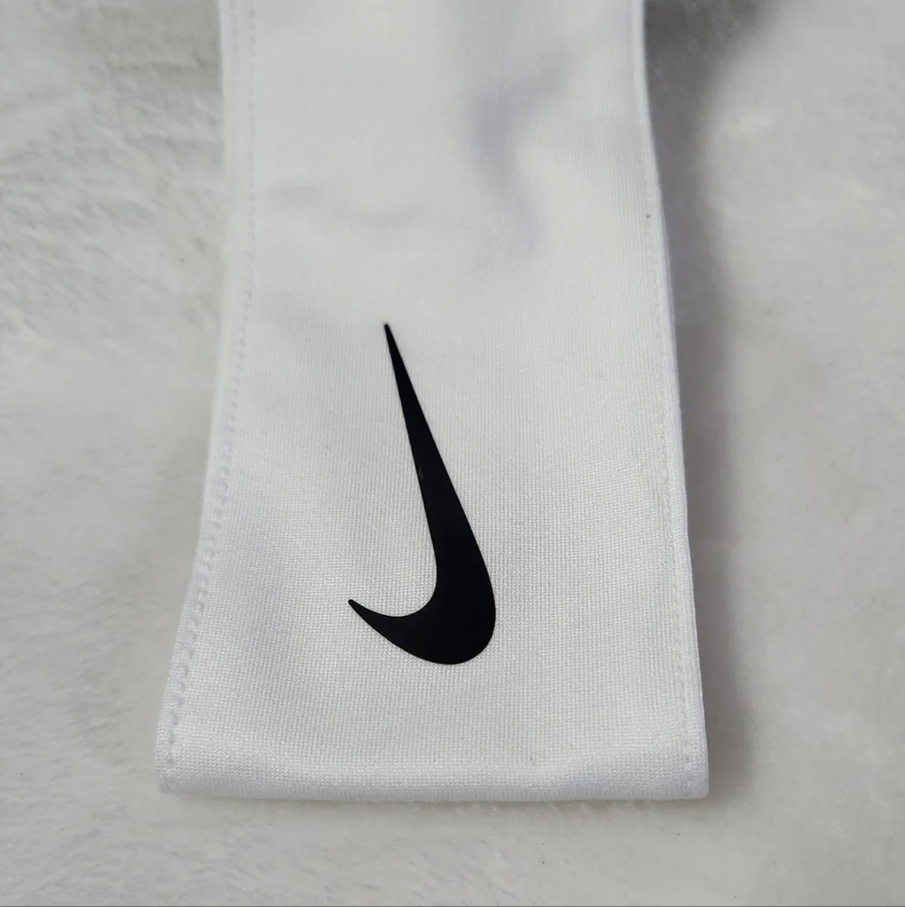 Nwt Nike Dry Dri-Fit White Head Tie Unisex